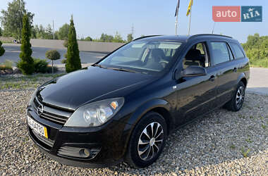 Универсал Opel Astra 2005 в Калуше