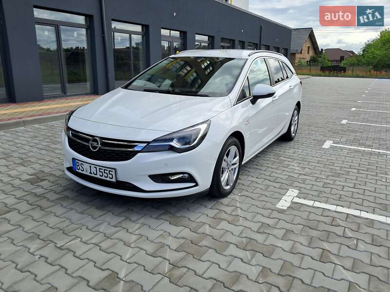 Универсал Opel Astra 2019 в 