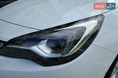 Универсал Opel Astra 2019 в 