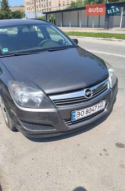 Универсал Opel Astra 2009 в Волочиске