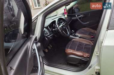 Универсал Opel Astra 2014 в 