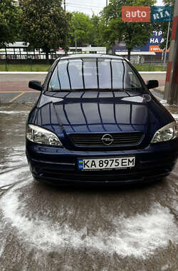 Хэтчбек Opel Astra 2001 в 