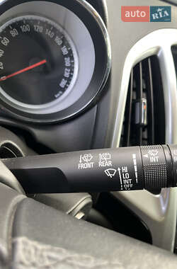 Универсал Opel Astra 2014 в 