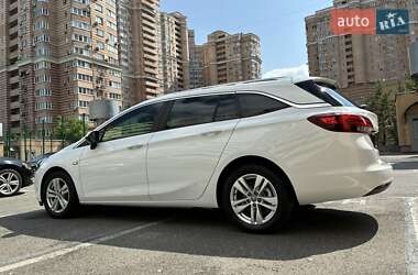 Универсал Opel Astra 2019 в 