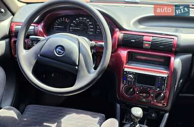 Хэтчбек Opel Astra 1992 в 