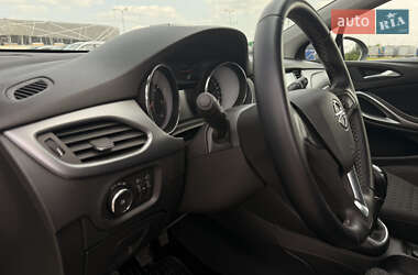 Универсал Opel Astra 2019 в 