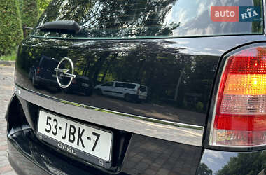 Универсал Opel Astra 2009 в 