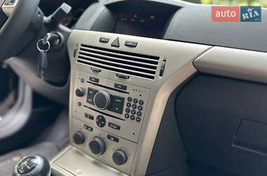 Универсал Opel Astra 2009 в 