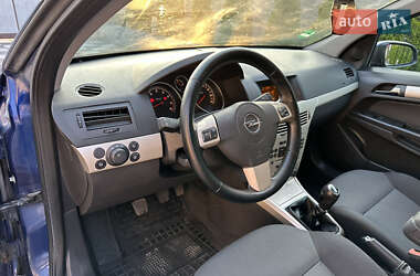 Универсал Opel Astra 2007 в 