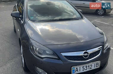 Универсал Opel Astra 2011 в Белой Церкви