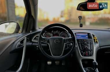 Универсал Opel Astra 2011 в 