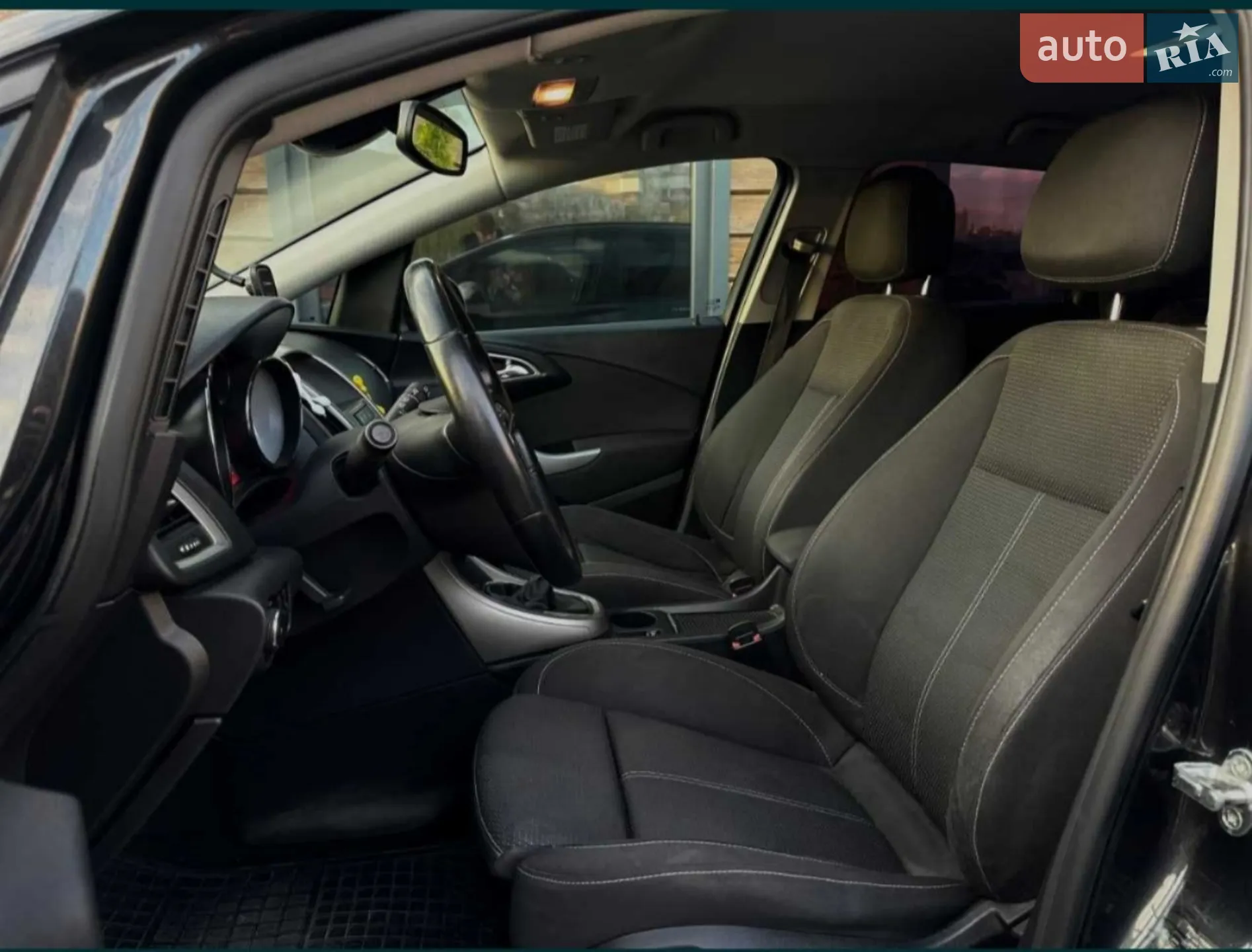 2011 Opel Astra - мініатюра 18