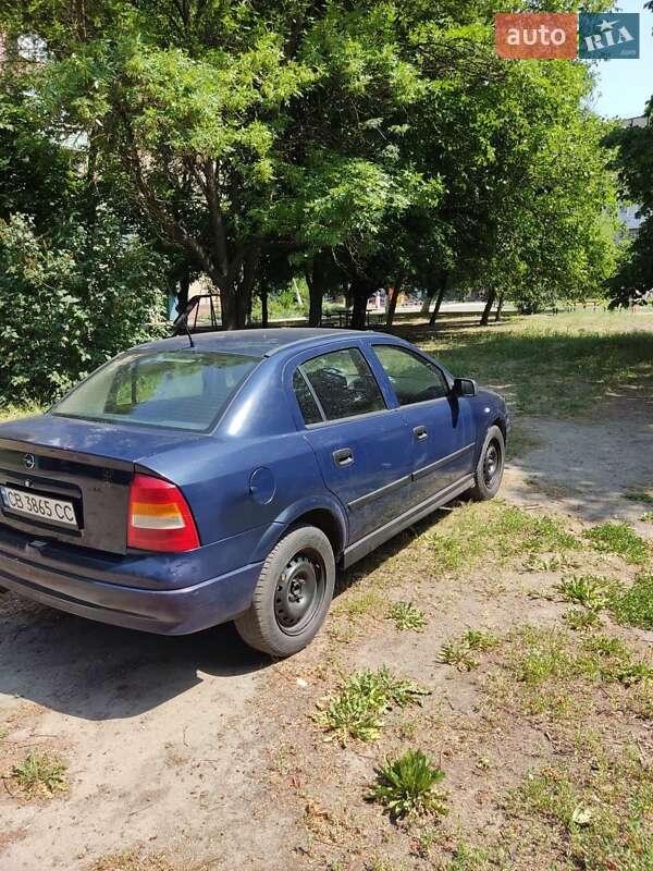 Седан Opel Astra 2006 в Кривом Роге