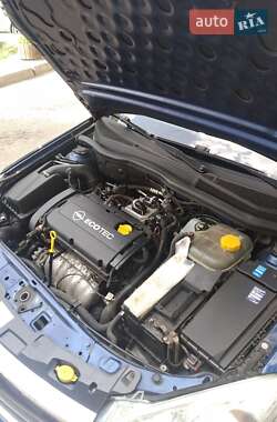 Универсал Opel Astra 2009 в 