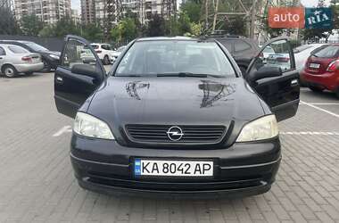 Седан Opel Astra 2008 в 