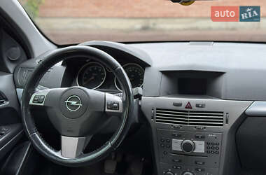 Универсал Opel Astra 2007 в 