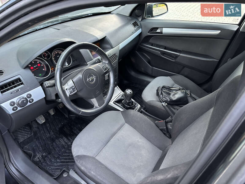 Универсал Opel Astra 2005 в Хмельницком