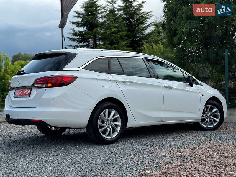Универсал Opel Astra 2021 в Дрогобыче