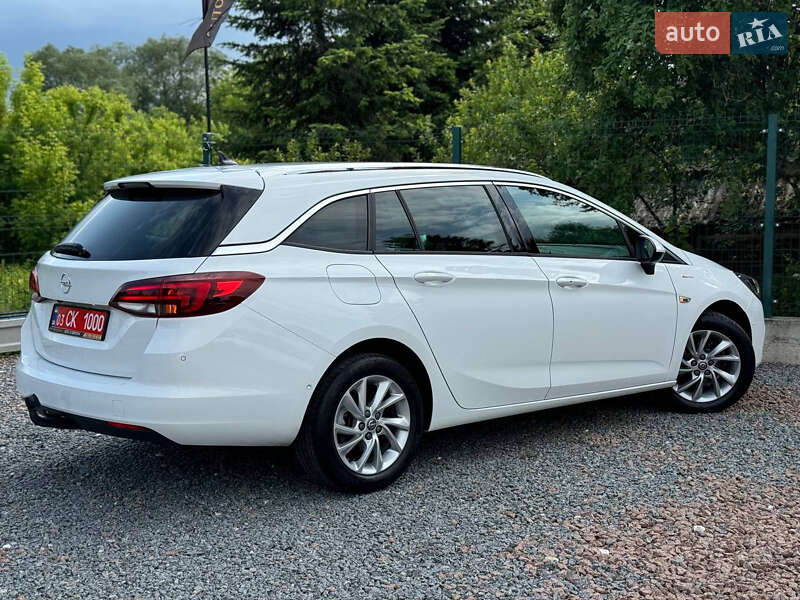 Универсал Opel Astra 2021 в Дрогобыче