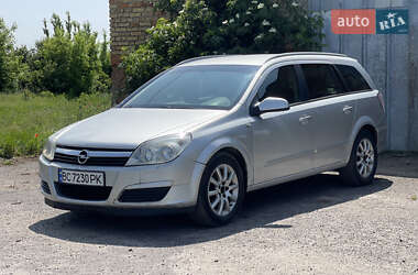 Универсал Opel Astra 2005 в Радивилове