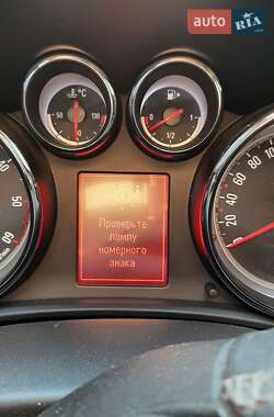 Седан Opel Astra 2012 в 