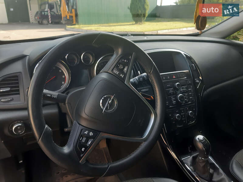 Універсал Opel Astra 2016 в Нововолинську