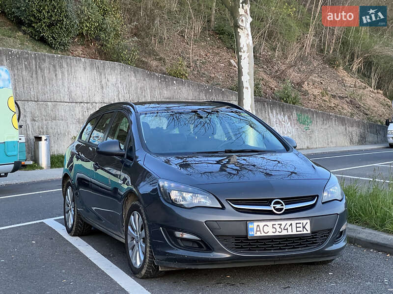 Opel Astra 2014