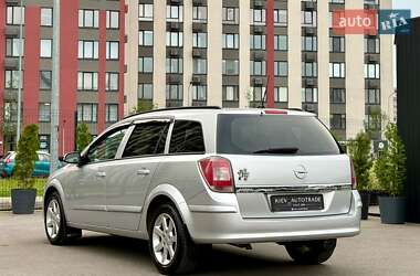 Универсал Opel Astra 2009 в 