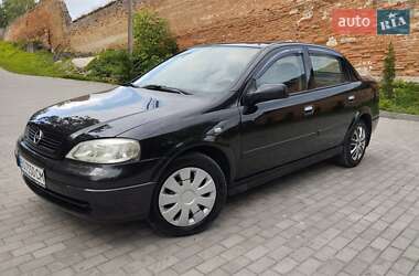 Седан Opel Astra 2008 в 