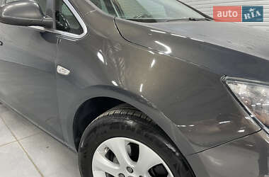 Универсал Opel Astra 2015 в 