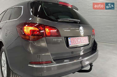 Универсал Opel Astra 2015 в 