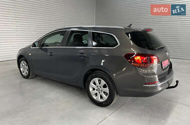 Универсал Opel Astra 2015 в 