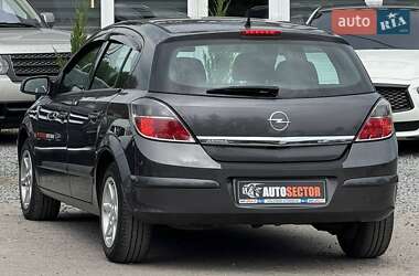 Хэтчбек Opel Astra 2009 в 