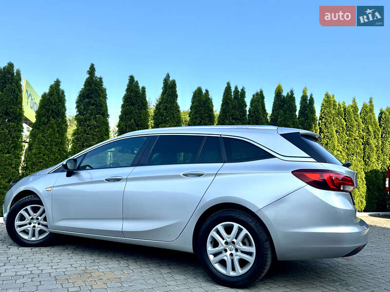 Универсал Opel Astra 2018 в Трускавце