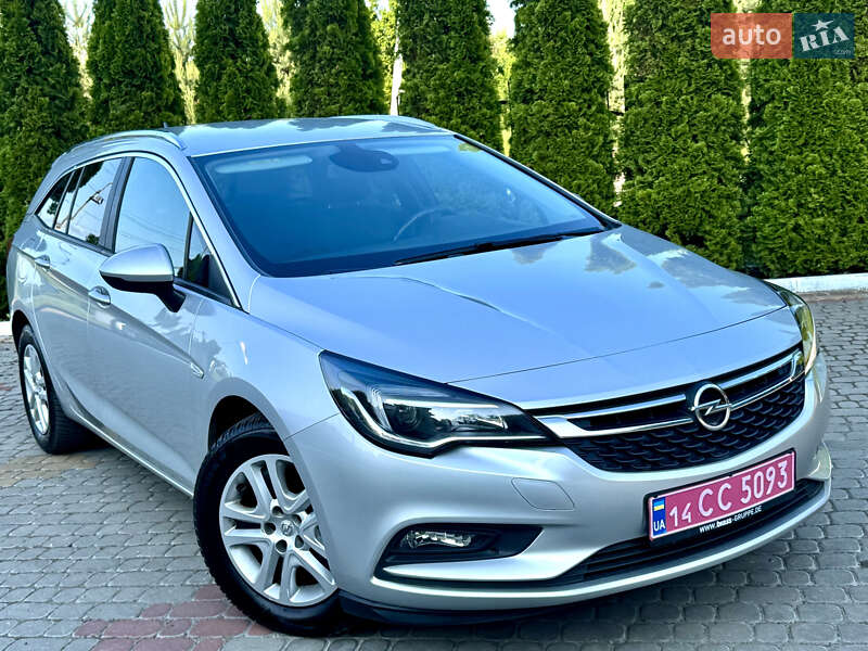 Универсал Opel Astra 2018 в Трускавце