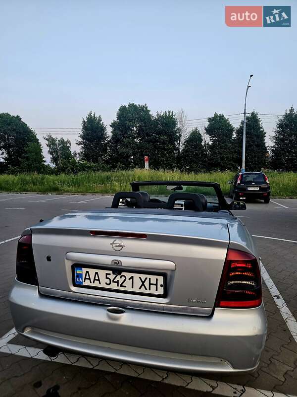 Кабріолет Opel Astra 2003 в Києві