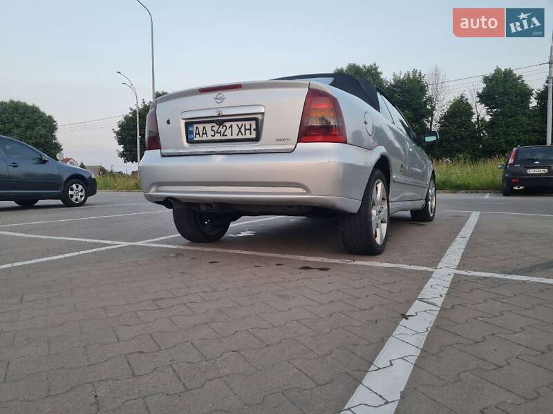 Кабріолет Opel Astra 2003 в Києві