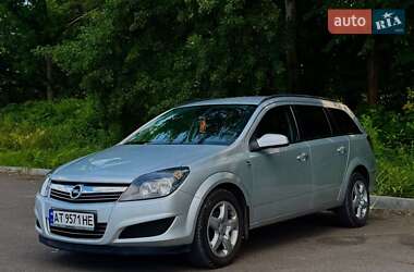 Універсал Opel Astra 2010 в Галичі