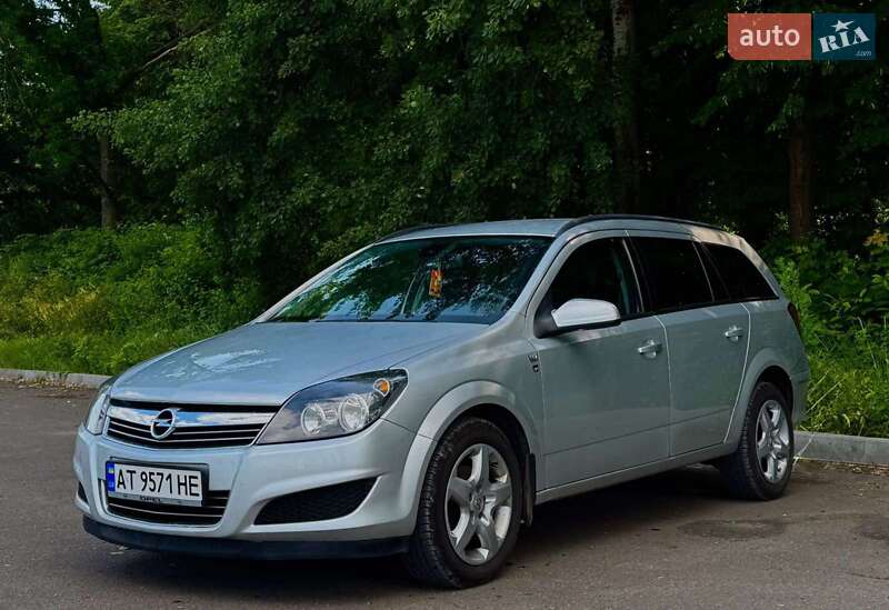 Opel Astra 2010