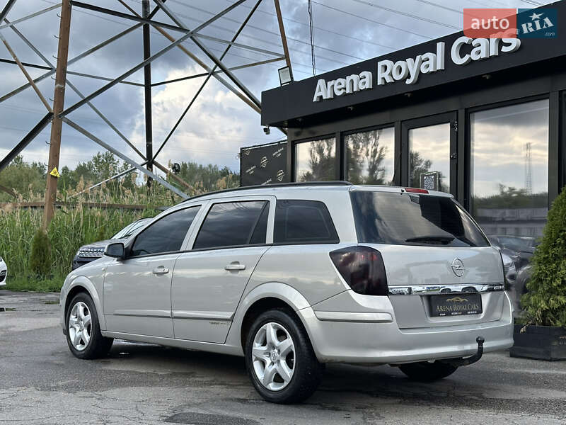 Універсал Opel Astra 2007 в Харкові