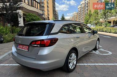 Универсал Opel Astra 2018 в 