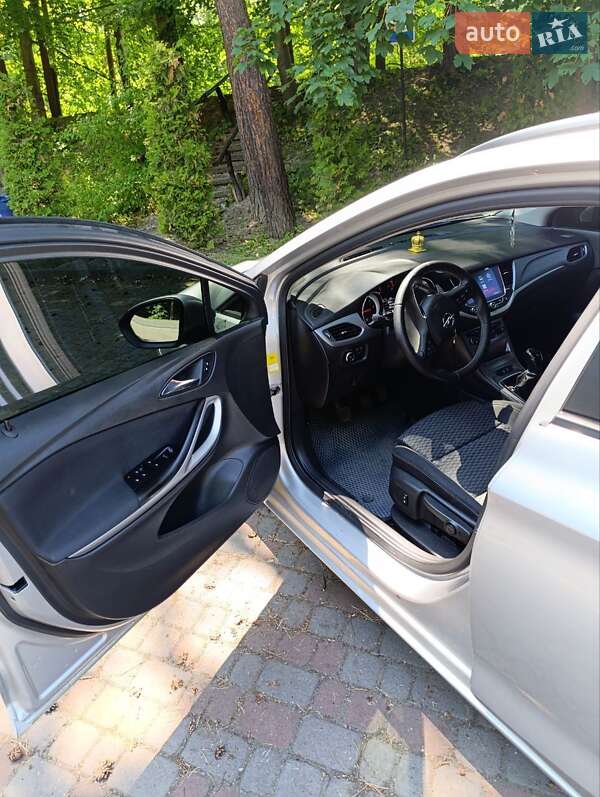 Универсал Opel Astra 2017 в Трускавце