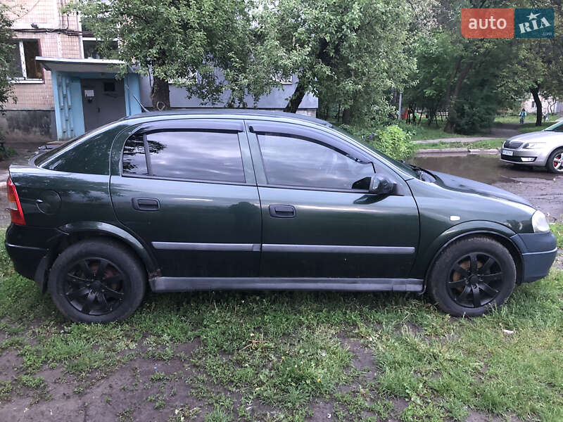 Хэтчбек Opel Astra 2001 в Харькове