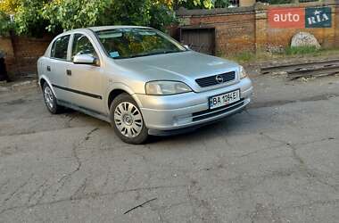 Хэтчбек Opel Astra 1998 в 