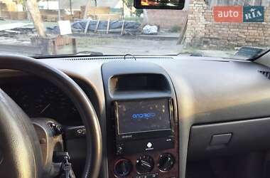 Хэтчбек Opel Astra 1998 в 