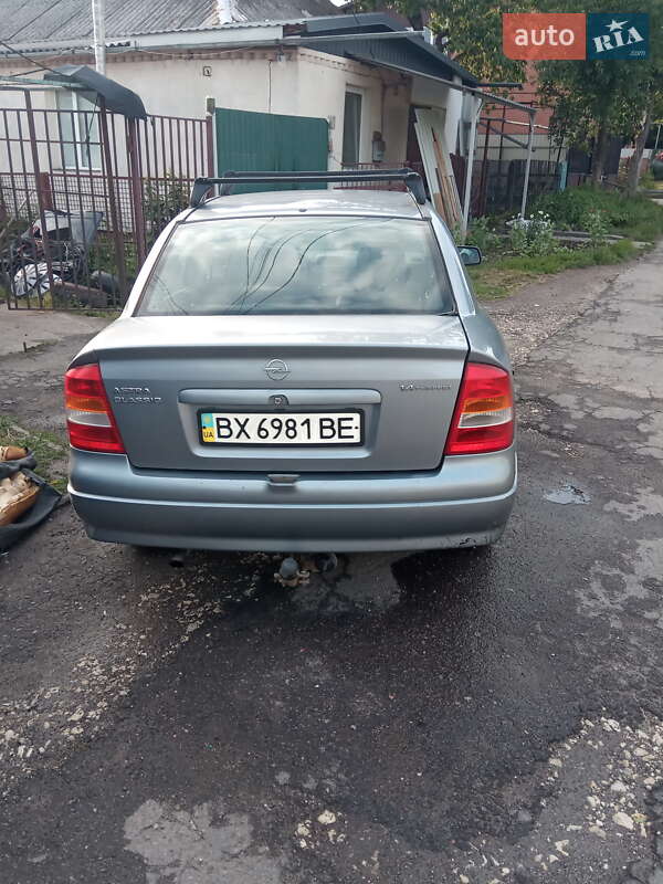 Седан Opel Astra 2007 в Хмельницком