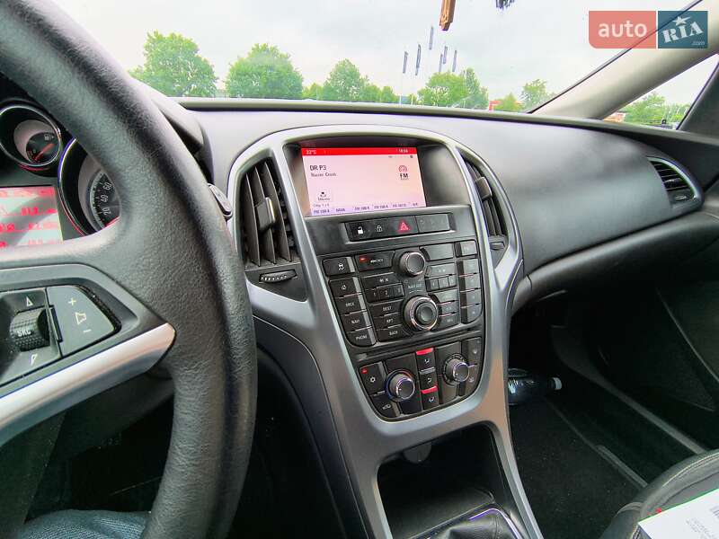 Универсал Opel Astra 2014 в Трускавце