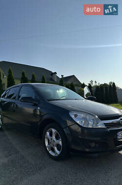 Хэтчбек Opel Astra 2007 в Черновцах