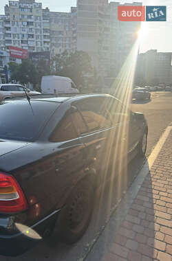 Седан Opel Astra 2008 в 