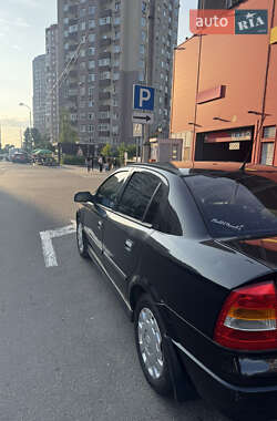 Седан Opel Astra 2008 в 